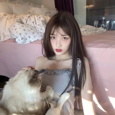 你一个企业家，亲自给顾客开车门